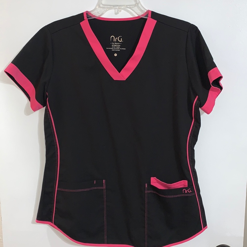 Barco NrG Stretch Scrub Top || Size: Medium